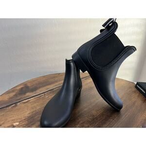 Catherine Malandrino Black Rain Booties Size 38 Chelsea Ankle Waterproof Bow Det